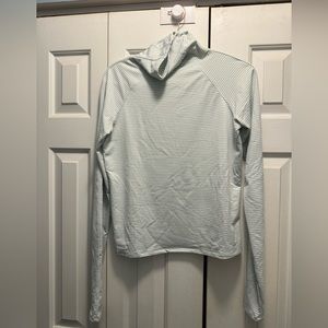 Oiselle Mile One in light green and white. Size S. Like new.